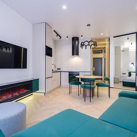 Petrovdom 02-76B Luxury Living In Rc Pechersk Plaza, Mykhaila Boichuka 19-А เคียฟ ภายนอก รูปภาพ