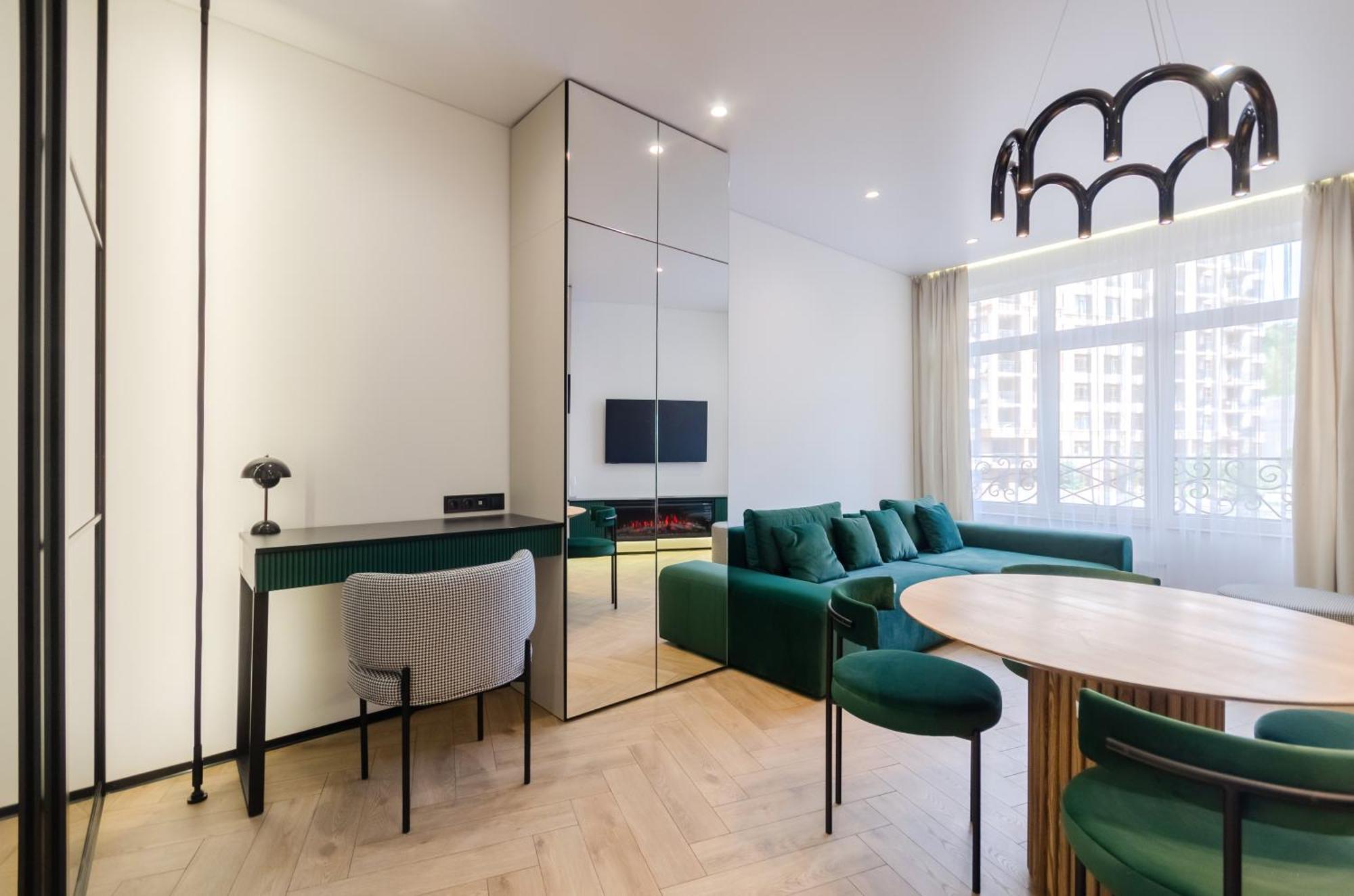 Petrovdom 02-76B Luxury Living In Rc Pechersk Plaza, Mykhaila Boichuka 19-А เคียฟ ภายนอก รูปภาพ